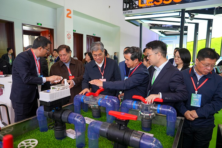 1755050637731963.jpg 401.jpg