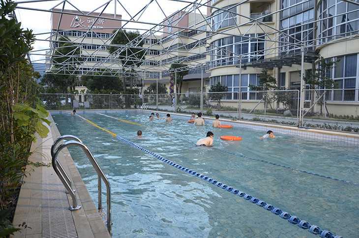 101潤新泳池.jpg